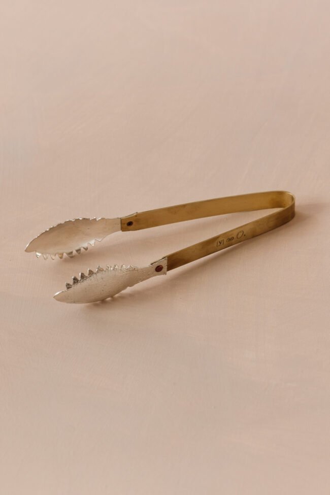 Tongs